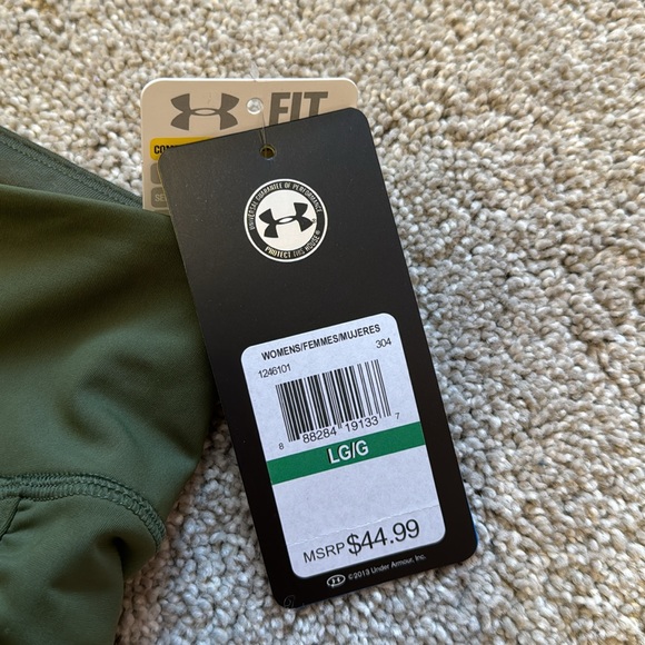 Under Armour green shorts - Picture 2 of 4